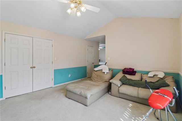 1800 NW Westbrooke Place, Blue Springs, MO 64015