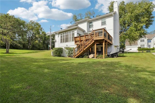 1800 NW Westbrooke Place, Blue Springs, MO 64015