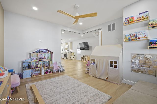 128 1st Street, Keyport, NJ 07735
