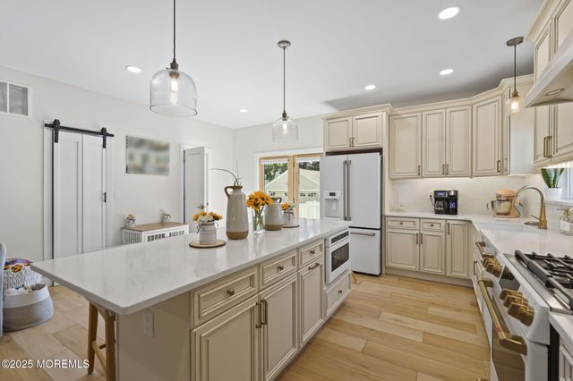 128 1st Street, Keyport, NJ 07735