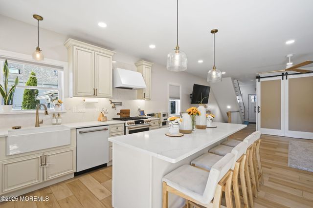 128 1st Street, Keyport, NJ 07735