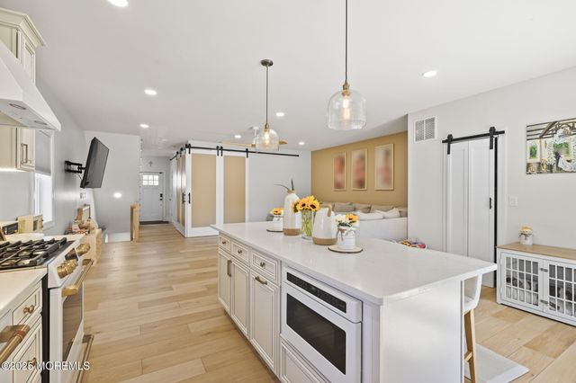 128 1st Street, Keyport, NJ 07735