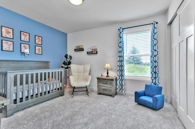 10813 Hinton Avenue S, Cottage Grove, MN 55016