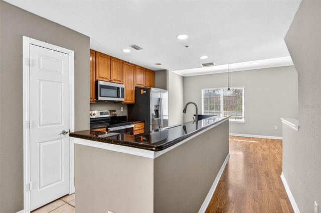 9739 MEADOW FIELD CIRCLE, Tampa, FL 33626