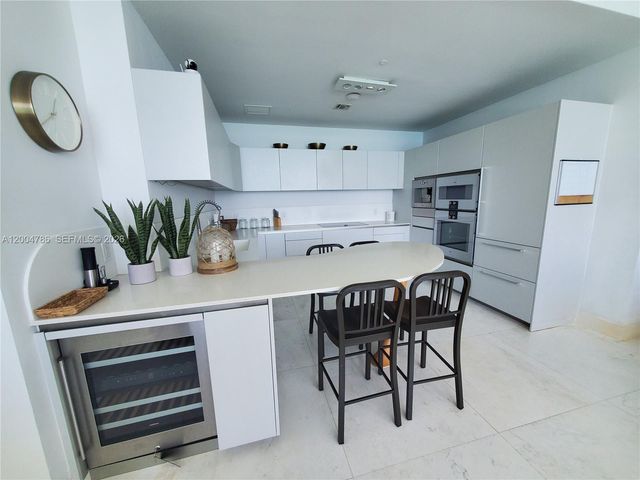 16901 Collins Ave 1404, Sunny Isles Beach, FL 33160