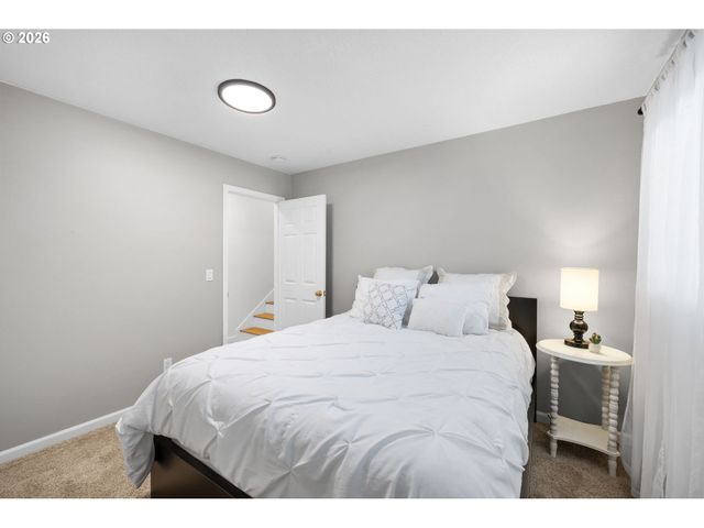 9375 Sw PINE St, Beaverton, OR 97005