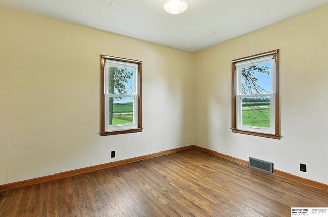 29320 Church Road, Murdock, NE 68407