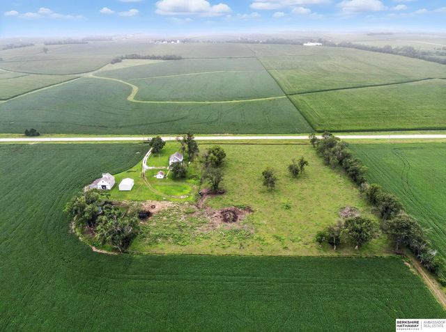 29320 Church Road, Murdock, NE 68407