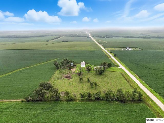 29320 Church Road, Murdock, NE 68407