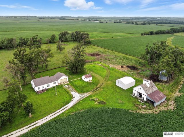 29320 Church Road, Murdock, NE 68407