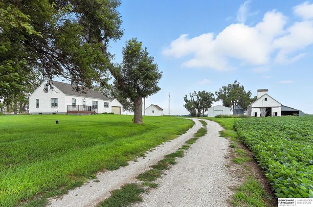 29320 Church Road, Murdock, NE 68407