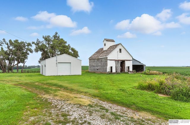 29320 Church Road, Murdock, NE 68407