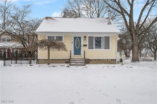 2774 Wingate Avenue, Akron, OH 44314