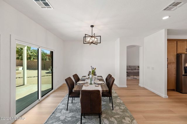 7485 W Long Creek Place, Tucson, AZ 85743