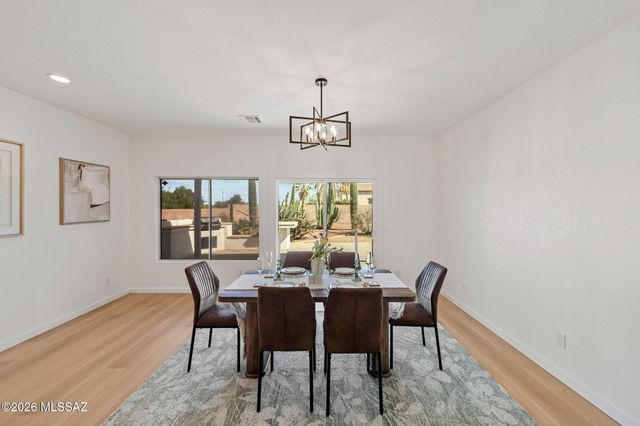 7485 W Long Creek Place, Tucson, AZ 85743