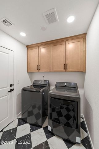 7485 W Long Creek Place, Tucson, AZ 85743
