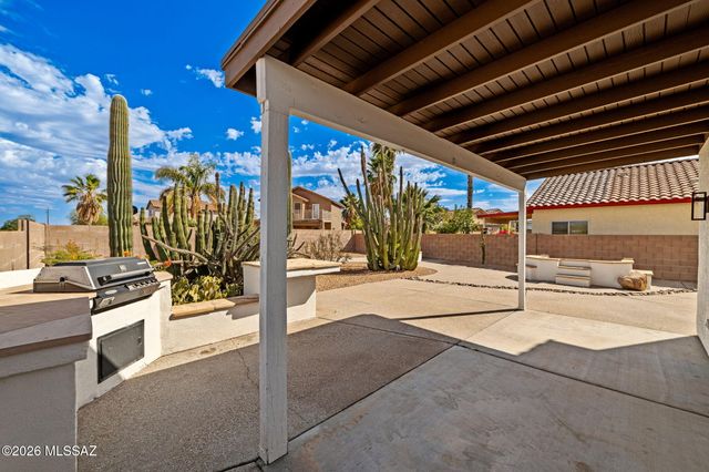 7485 W Long Creek Place, Tucson, AZ 85743