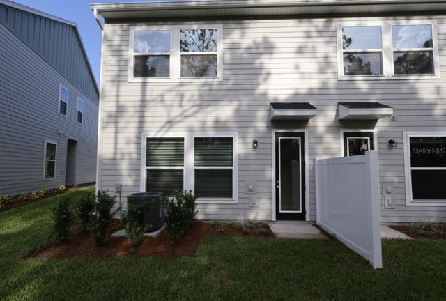 1132 WILD CREST LANE, Daytona Beach, FL 32117