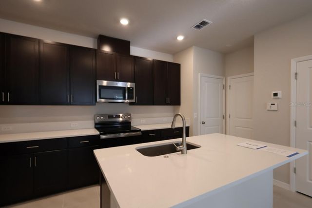 1132 WILD CREST LANE, Daytona Beach, FL 32117