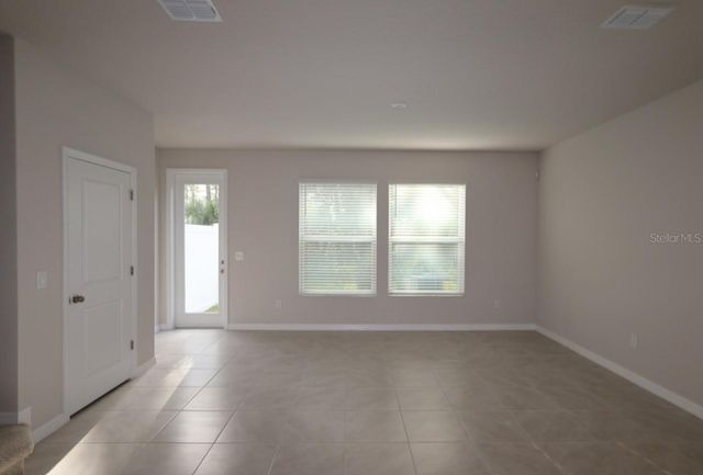 1132 WILD CREST LANE, Daytona Beach, FL 32117