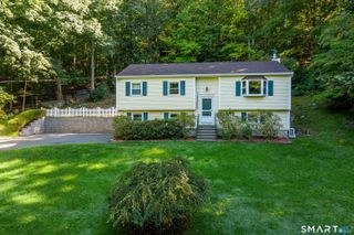 4 Frontier Lane, Danbury, CT 06810