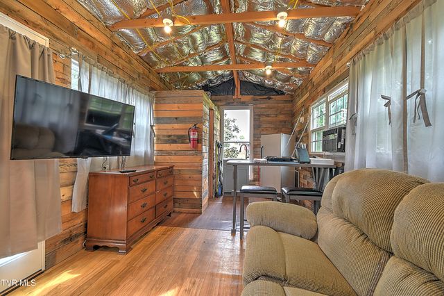 101 Garden Circle, Greeneville, TN 37745