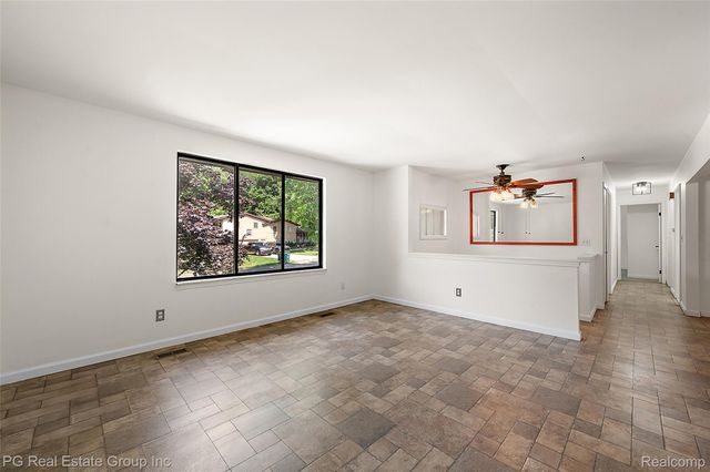 7427 Emerson, Washington Township, MI 48094