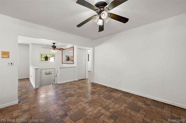 7427 Emerson, Washington Township, MI 48094