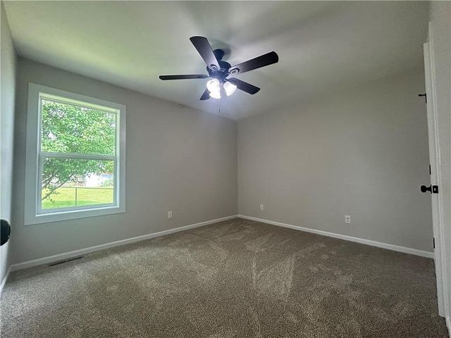 500 N Harding Street, Oak Grove, MO 64075