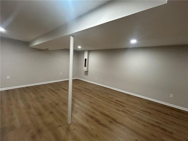 500 N Harding Street, Oak Grove, MO 64075