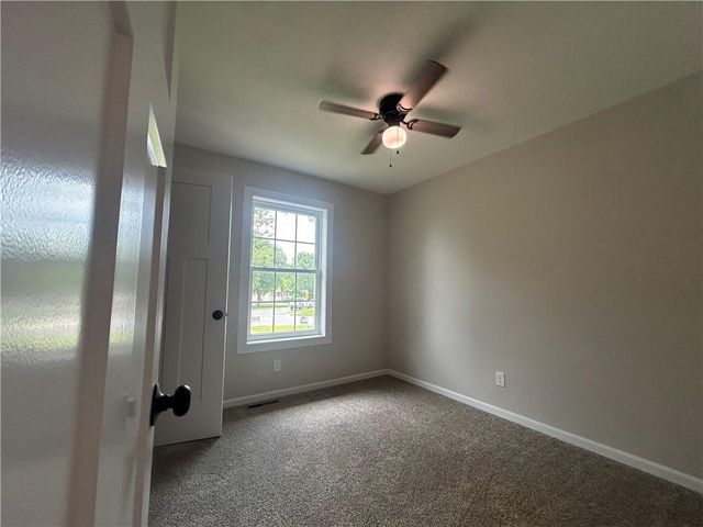 500 N Harding Street, Oak Grove, MO 64075