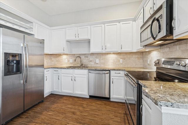 5353 Memorial Drive 3009, Houston, TX 77007