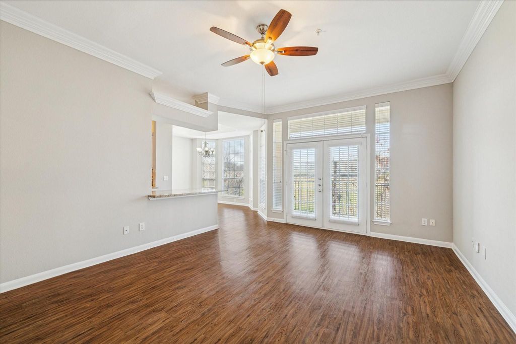 5353 Memorial Drive 3009, Houston, TX 77007