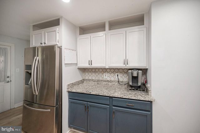 3932 OAKDALE CIR, Triangle, VA 22172