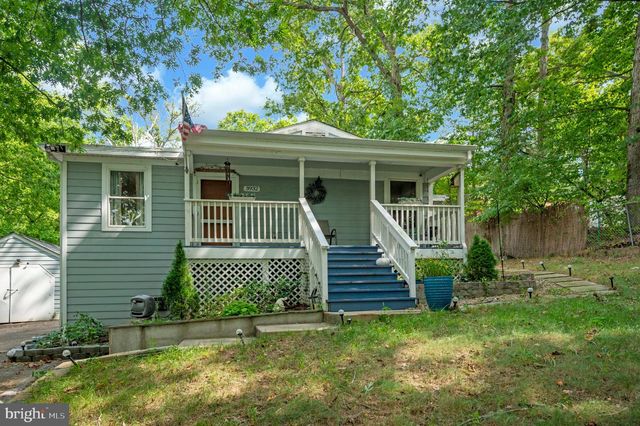 3932 OAKDALE CIR, Triangle, VA 22172