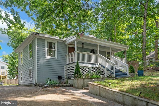 3932 OAKDALE CIR, Triangle, VA 22172