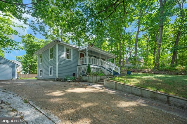 3932 OAKDALE CIR, Triangle, VA 22172