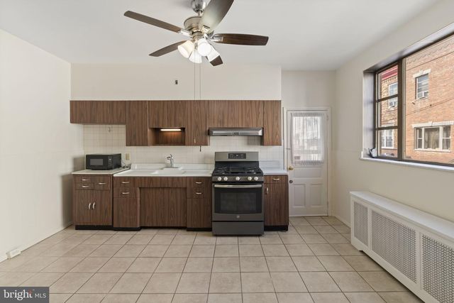1324 W PORTER ST, Philadelphia, PA 19148