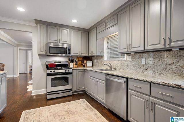 676 OAKMOOR DRIVE, Homewood, AL 35209