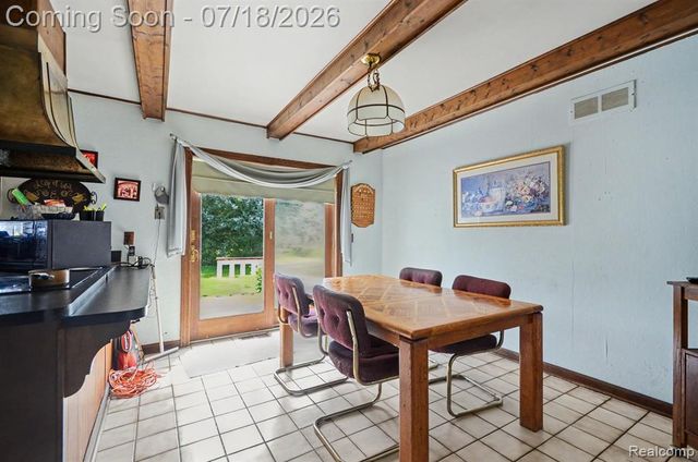24730 Creekside Drive, Farmington, MI 48336