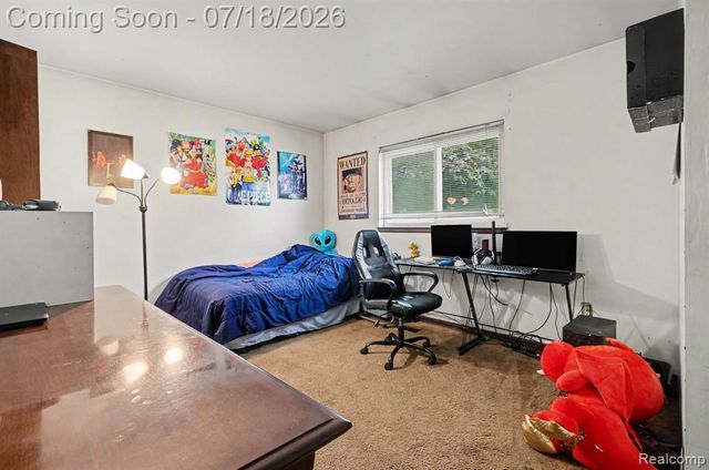 24730 Creekside Drive, Farmington, MI 48336