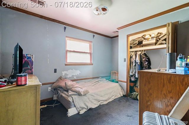 24730 Creekside Drive, Farmington, MI 48336