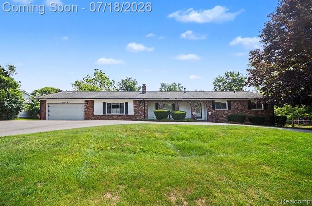 24730 Creekside Drive, Farmington, MI 48336