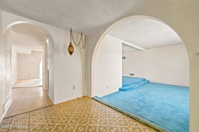 3195 N Homestead Place, Tucson, AZ 85749