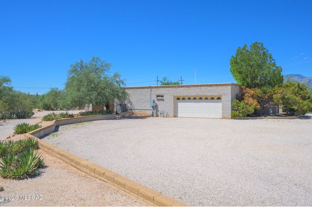 3195 N Homestead Place, Tucson, AZ 85749