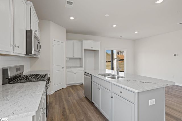 25 Wilson School Street, Simpsonville, SC 29681