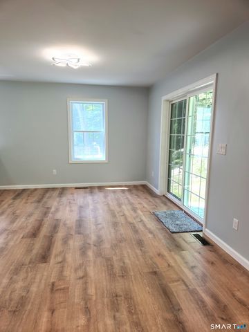 1642 Highland Avenue B, Waterbury, CT 06708