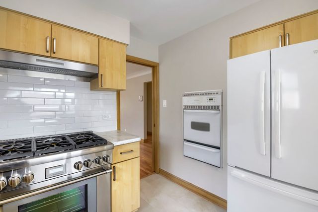 8531 S Tripp Avenue, Chicago, IL 60652