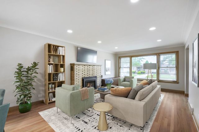 8531 S Tripp Avenue, Chicago, IL 60652