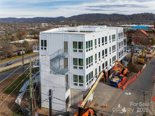 123 Haywood Street 205, Asheville, NC 28801